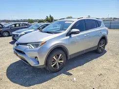 2T3RFREV6JW814391 2018 TOYOTA RAV 4
