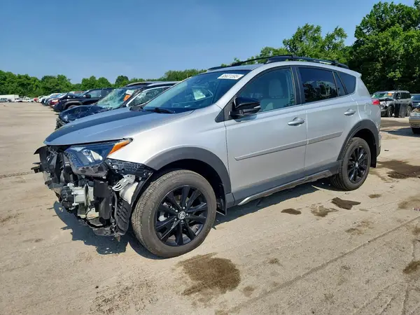 2T3RFREV6JW816142 2018 TOYOTA RAV 4 - Image 1