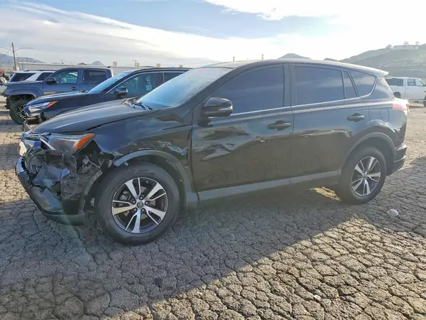 2T3RFREV6JW816416 2018 TOYOTA RAV 4 - Image 1