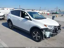 2T3RFREV6JW823687 2018 TOYOTA RAV 4