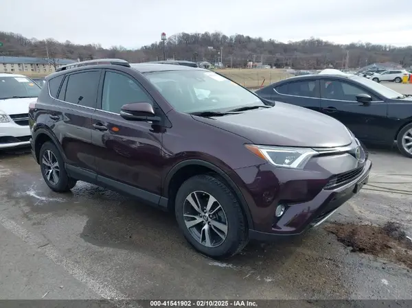 2T3RFREV6JW857693 2018 TOYOTA RAV 4 - Image 1