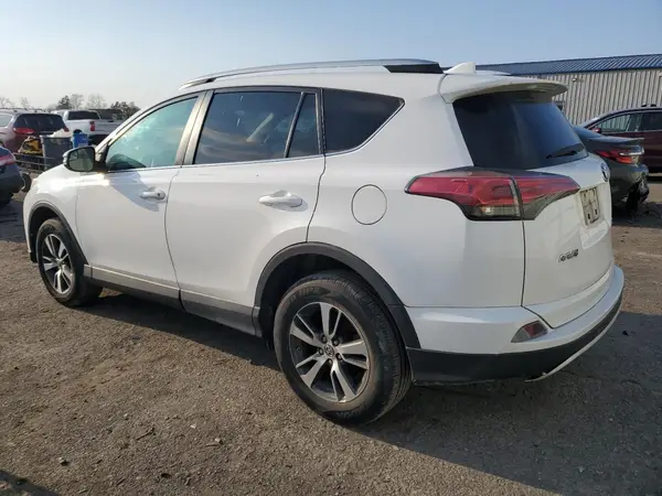 2T3RFREV7GW426966 2016 TOYOTA RAV 4 - Image 2