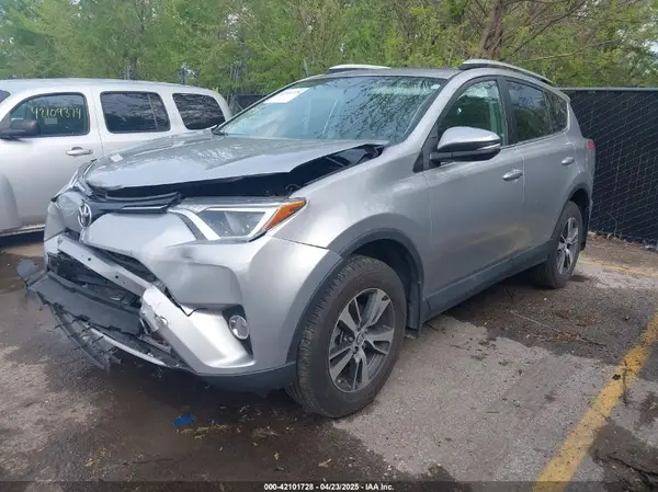 2T3RFREV7GW493387 2016 TOYOTA RAV 4 - Image 2
