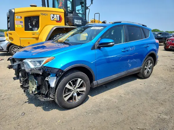 2T3RFREV7HW666715 2017 TOYOTA RAV 4 - Image 1