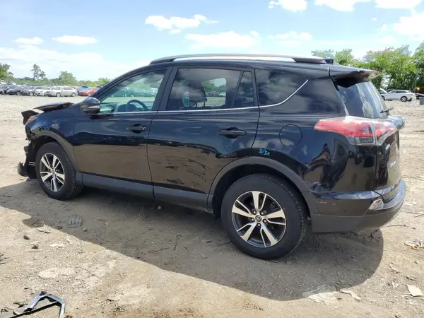 2T3RFREV7HW668173 2017 TOYOTA RAV 4 - Image 2