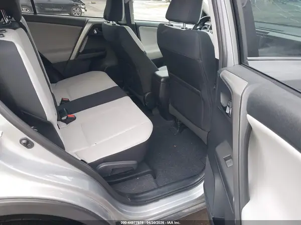 2T3RFREV7HW691002 2017 TOYOTA RAV 4 - Image 8