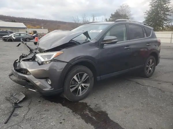 2T3RFREV7JW703042 2018 TOYOTA RAV 4 - Image 1