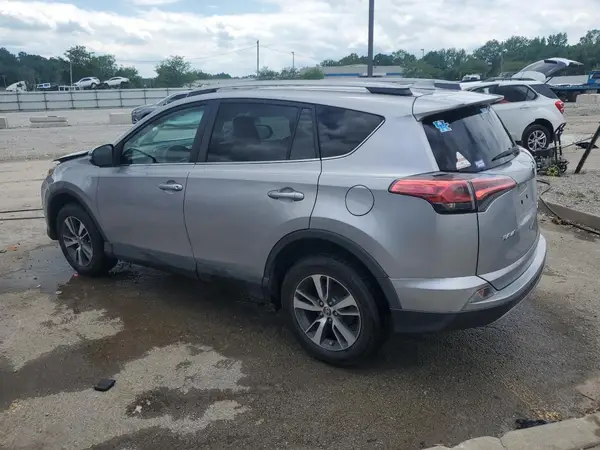 2T3RFREV7JW703350 2018 TOYOTA RAV 4 - Image 2