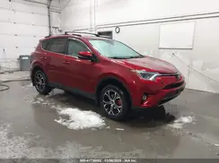 2T3RFREV7JW725929 2018 TOYOTA RAV 4