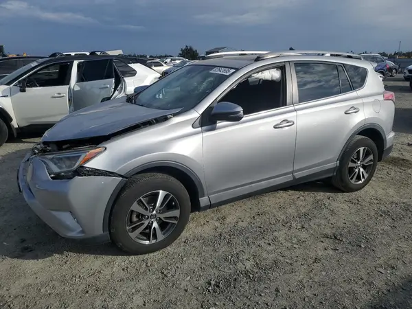 2T3RFREV7JW750913 2018 TOYOTA RAV 4 - Image 1