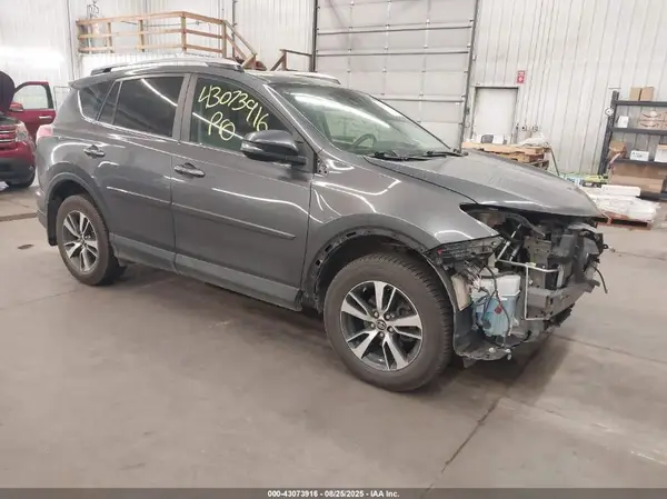 2T3RFREV7JW751284 2018 TOYOTA RAV 4 - Image 1