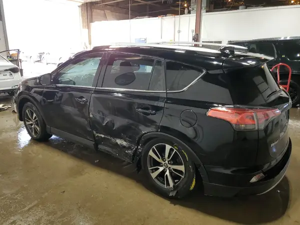 2T3RFREV7JW752970 2018 TOYOTA RAV 4 - Image 2