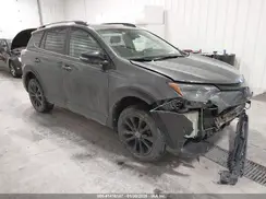 2T3RFREV7JW757389 2018 TOYOTA RAV 4