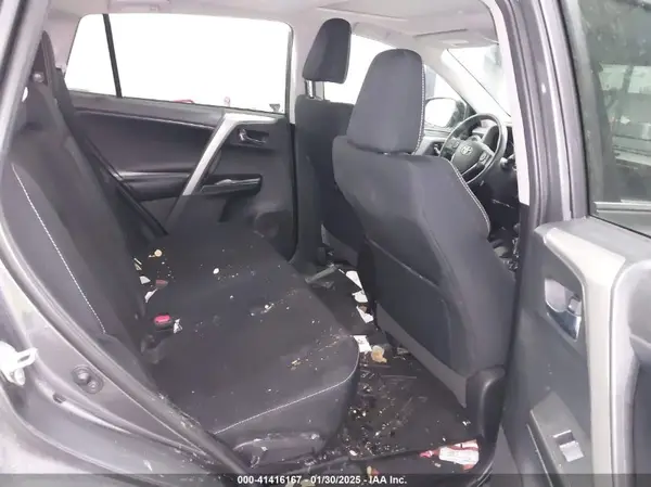 2T3RFREV7JW757389 2018 TOYOTA RAV 4 - Image 8