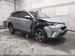 2T3RFREV7JW767579 2018 TOYOTA RAV 4