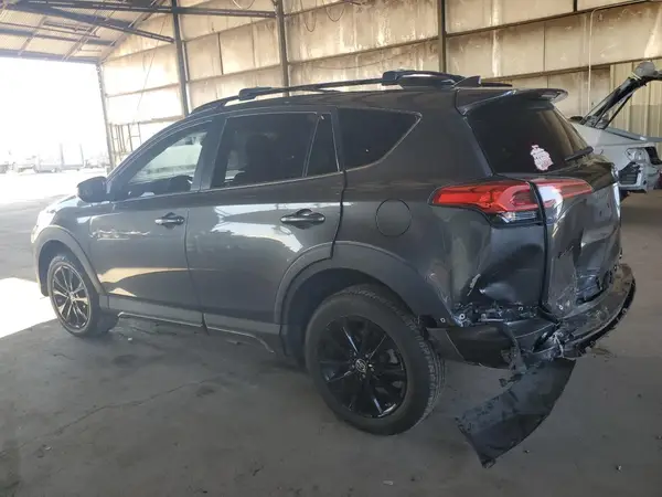 2T3RFREV7JW780767 2018 TOYOTA RAV 4 - Image 2