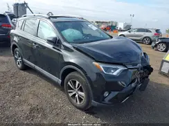 2T3RFREV7JW795902 2018 TOYOTA RAV 4
