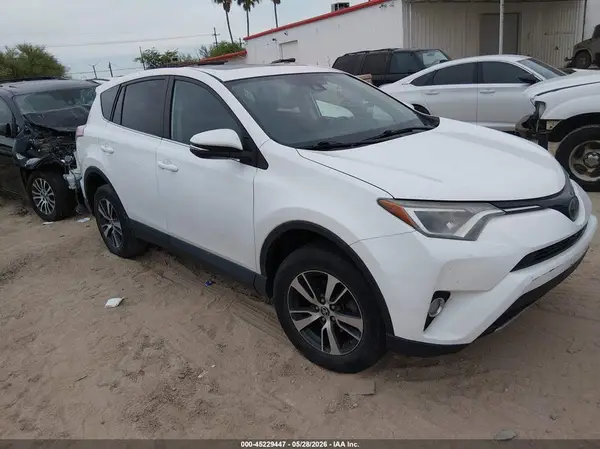 2T3RFREV7JW804310 2018 TOYOTA RAV 4 - Image 1