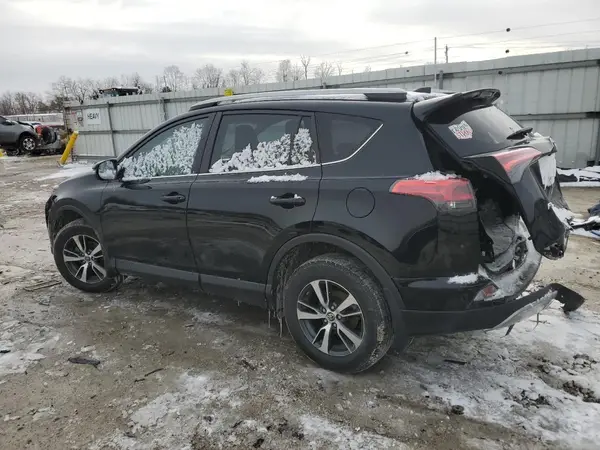 2T3RFREV7JW830311 2018 TOYOTA RAV 4 - Image 2