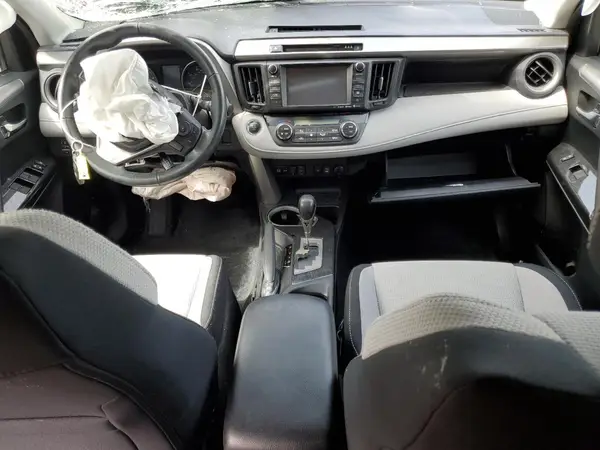 2T3RFREV7JW832950 2018 TOYOTA RAV 4 - Image 8