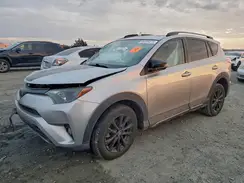 2T3RFREV7JW833385 2018 TOYOTA RAV 4