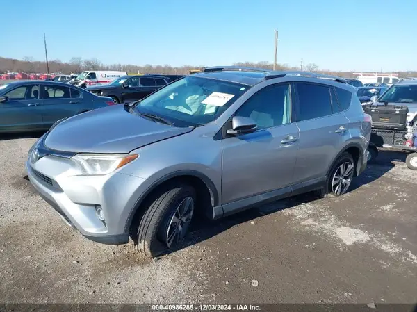 2T3RFREV8GW429262 2016 TOYOTA RAV 4 - Image 2