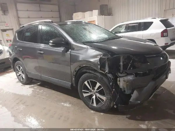 2T3RFREV8GW447051 2016 TOYOTA RAV 4 - Image 1