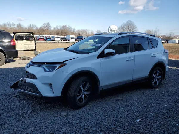 2T3RFREV8GW487565 2016 TOYOTA RAV 4 - Image 1