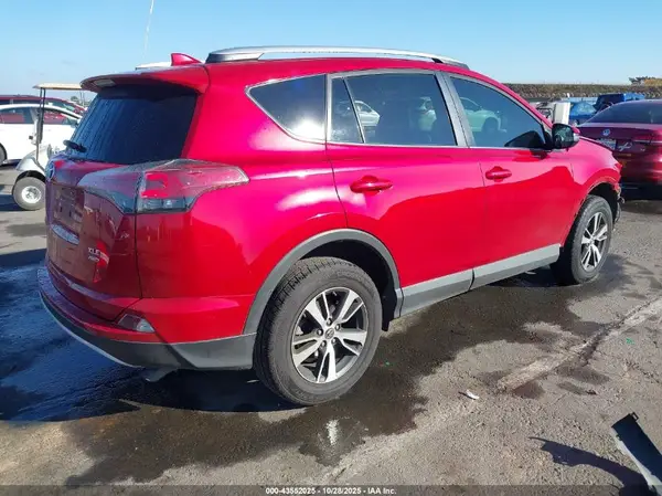 2016 TOYOTA RAV 4 IAAI lot 43552025 auction photo 4