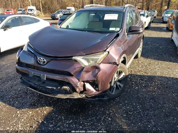 2016 TOYOTA RAV 4 auction photo 6