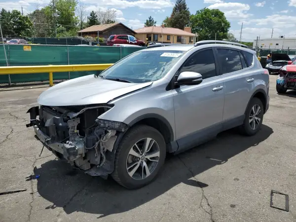2T3RFREV8HW587845 2017 TOYOTA RAV 4 - Image 1