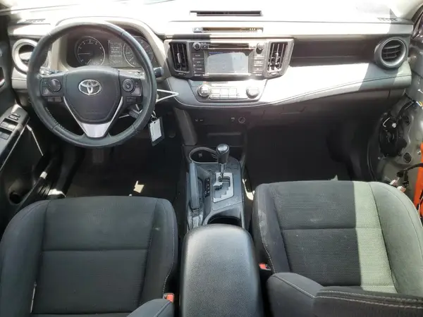 2T3RFREV8HW587845 2017 TOYOTA RAV 4 - Image 8