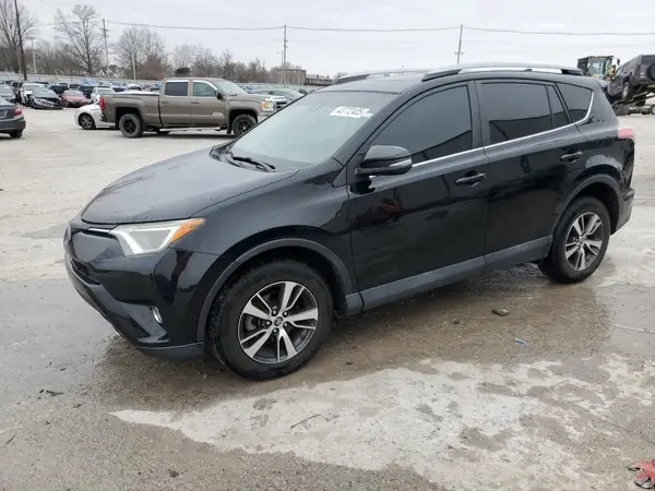 2T3RFREV8HW590647 2017 TOYOTA RAV 4 - Image 1