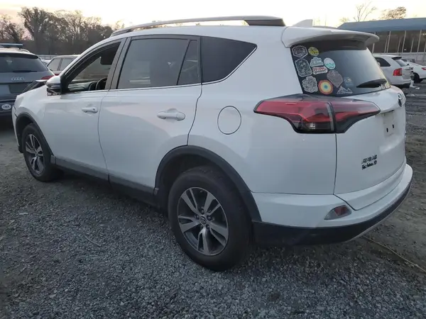 2T3RFREV8HW595914 2017 TOYOTA RAV 4 - Image 2
