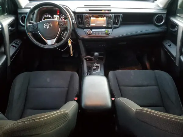 2T3RFREV8HW595914 2017 TOYOTA RAV 4 - Image 8