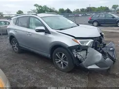 2T3RFREV8HW613196 2017 TOYOTA RAV 4