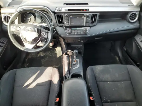 2T3RFREV8HW640141 2017 TOYOTA RAV 4 - Image 8