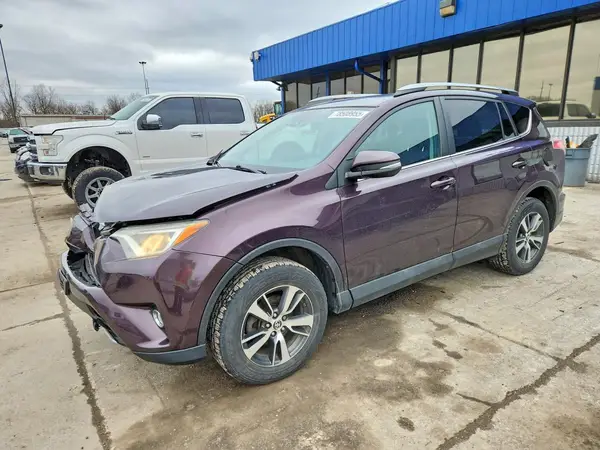 2T3RFREV8HW657229 2017 TOYOTA RAV 4 - Image 1