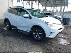 2T3RFREV8HW668165 2017 TOYOTA RAV 4