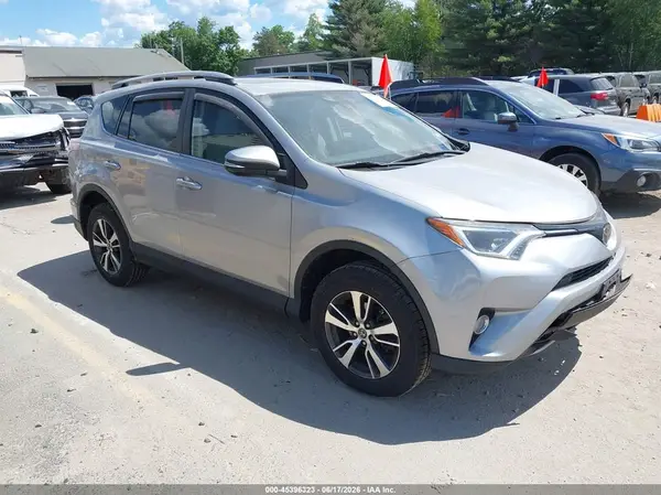 2T3RFREV8HW671518 2017 TOYOTA RAV 4 - Image 1