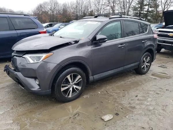 2T3RFREV8HW675777 2017 TOYOTA RAV 4 - Image 1