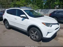2T3RFREV8HW677853 2017 TOYOTA RAV 4