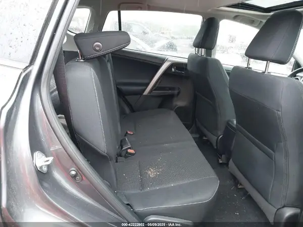 2T3RFREV8HW692272 2017 TOYOTA RAV 4 - Image 8