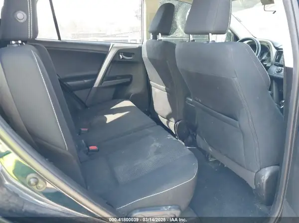 2T3RFREV8JW701168 2018 TOYOTA RAV 4 - Image 8