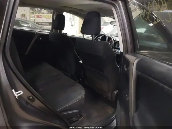 2T3RFREV8JW701686 2018 TOYOTA RAV 4 - Image 8