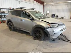 2T3RFREV8JW721694 2018 TOYOTA RAV 4
