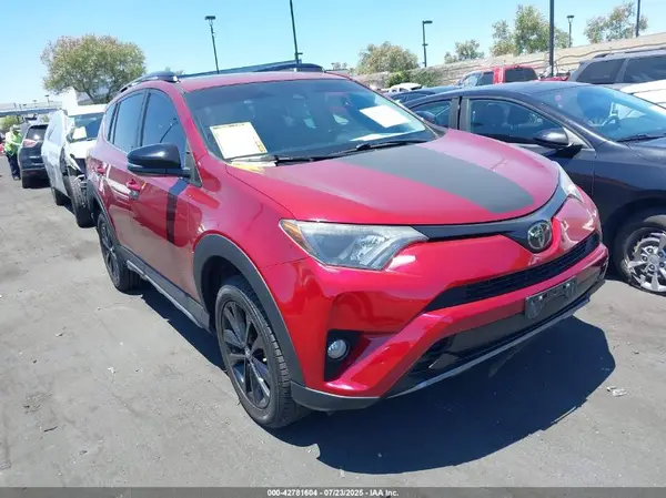 2T3RFREV8JW736664 2018 TOYOTA RAV 4 - Image 1