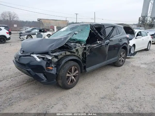 2T3RFREV8JW769700 2018 TOYOTA RAV 4 - Image 2