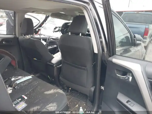 2T3RFREV8JW769700 2018 TOYOTA RAV 4 - Image 8