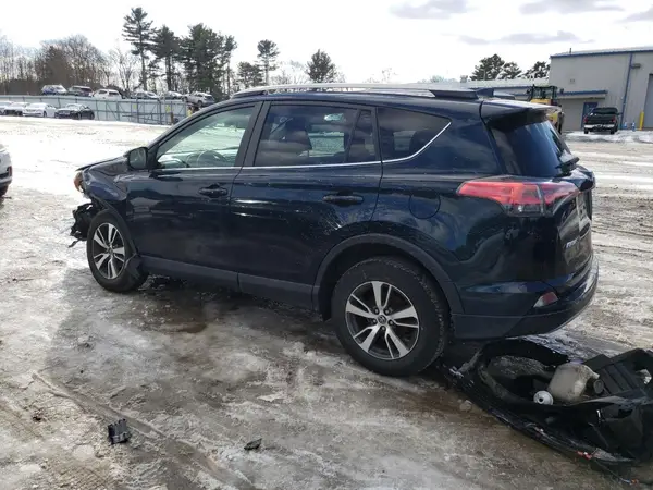 2T3RFREV8JW780745 2018 TOYOTA RAV 4 - Image 2